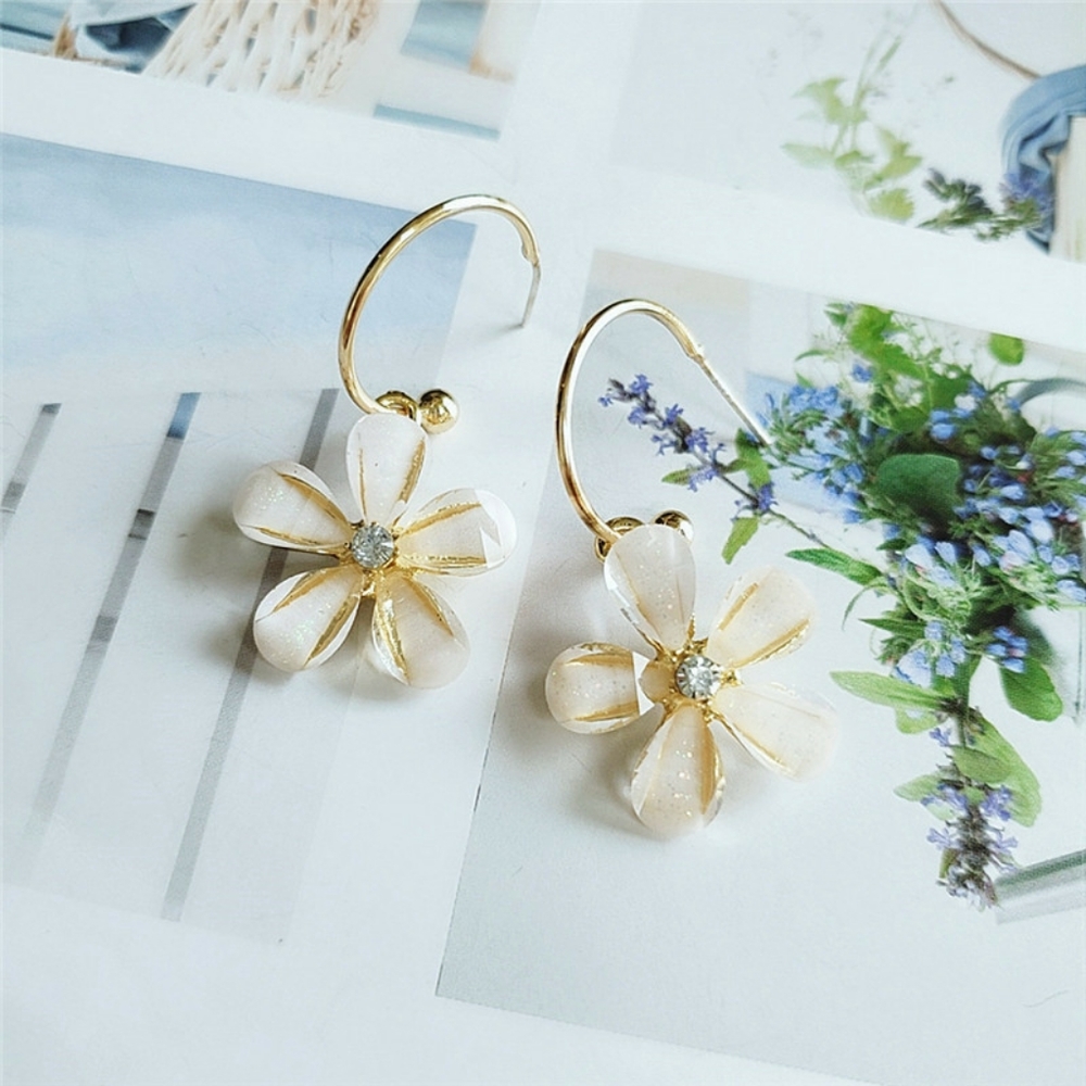 Crystal Flowers Earrings 💐